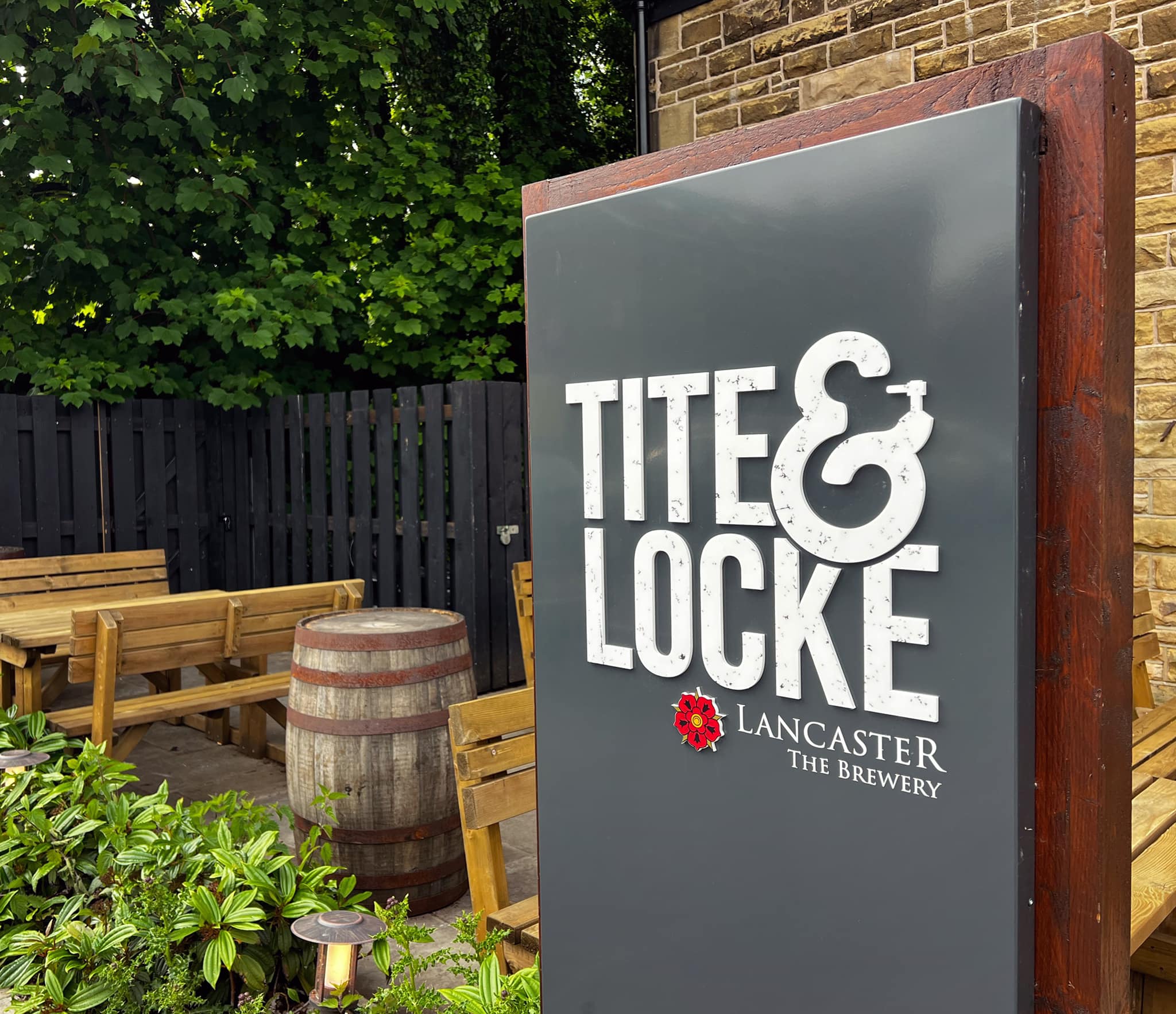 New brand and website for Tite and Locke pub at Lancaster Railway Station